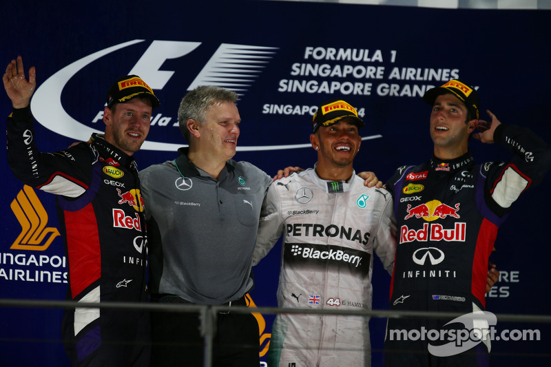 Podium: Daniel Ricciardo, Lewis Hamilton and Sebastian Vettel