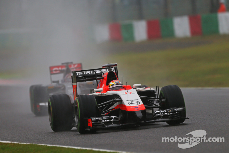 Jules Bianchi, Marussia F1 Takımı MR03 ve Adrian Sutil, Sauber C33