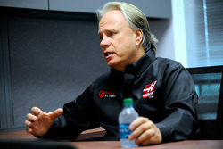 С Джином Хаасом на базе Haas F1, Особое мероприятие.