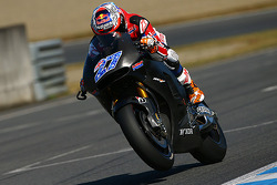 凯西·斯通纳测试本田MotoGP赛车