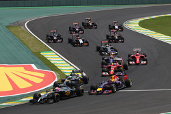 Rennstart; Jenson Button, McLaren MP4-29