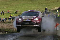 Nasser Al Attiyah en Giovanni Bernacchini, Ford Fiesta RRC