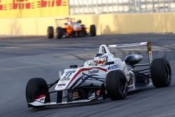 Nick Cassidy, Three Bond with T-Sport Dallara F314 NBE