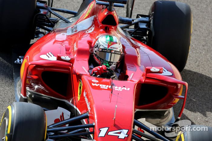 Casco de Fernando Alonso en Abu Dhabi 2014 (su despedida de Ferrari)