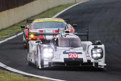 #20 Porsche Team Porsche 919 Hybrid: Mark Webber, Brendon Hartley, Timo Bernhard