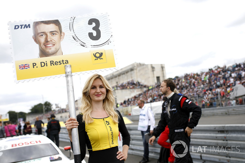 La grid girl di Paul Di Resta, Mercedes-AMG Team HWA