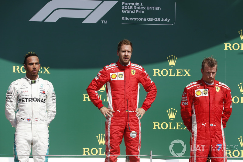 Lewis Hamilton, Mercedes-AMG F1, Sebastian Vettel, Ferrari e Kimi Raikkonen, Ferrari, sul podio