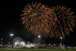 Feuerwerk am Daytona International Speedway
