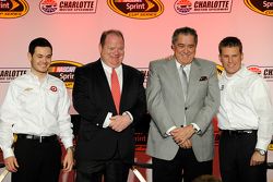 Kyle Larson, Chip Ganassi, Felix Sabates und Jamie McMurray