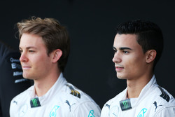 Нико Росберг и Паскаль Верляйн. Презентация Mercedes AMG F1 W06, презентация.