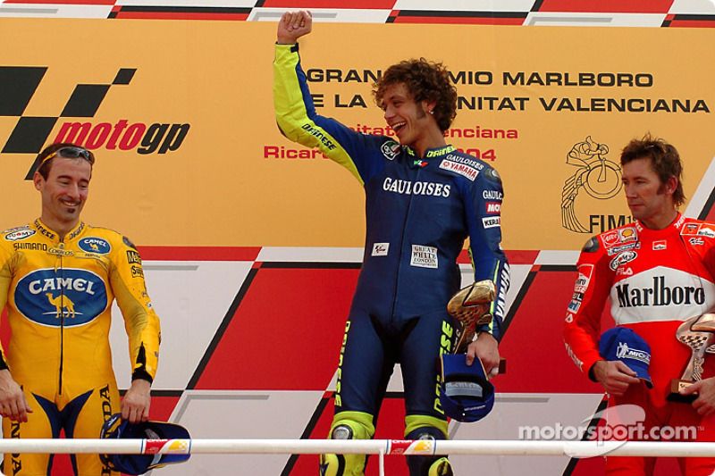 2004: 1. Valentino Rossi, 2. Max Biaggi, 3. Troy Bayliss