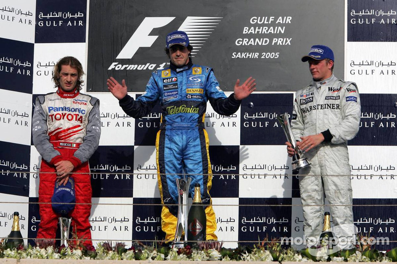 Podio: ganador de la carrera Fernando Alonso y Jarno Trulli Kimi Raikkonen