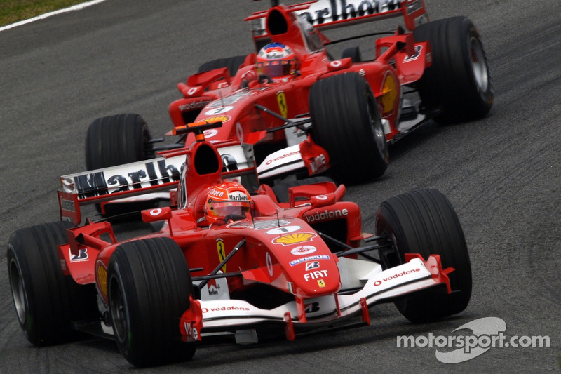 Ali também era o fim de uma das duplas de maior sucesso da Ferrari. Schumacher e Barrichello faziam suas últimas provas como parceiros (o brasileiro iria para a Honda em 2006).