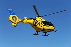 Fernando Alonso, McLaren es trasladado en helicóptero al hospital