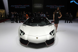 Lamborghini Aventador Pirelli SE