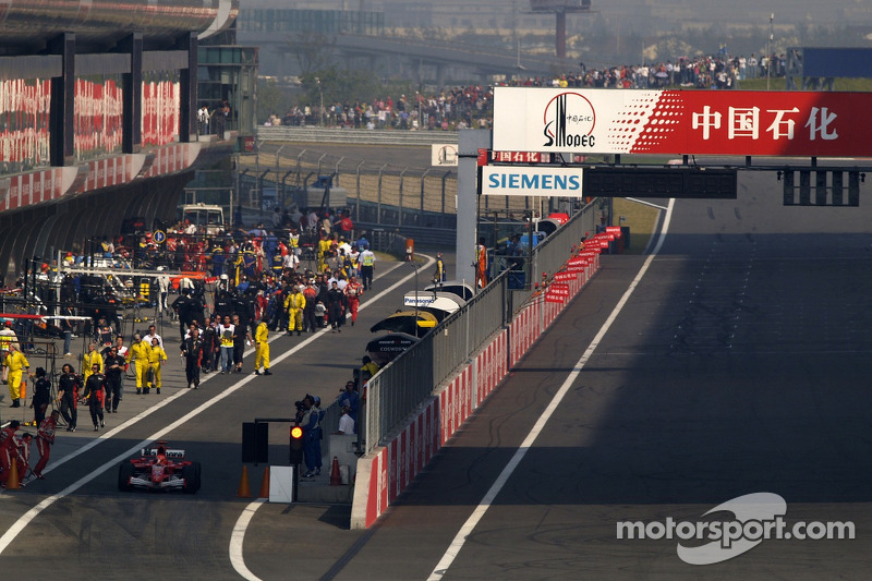 Michael Schumacher starts from the pitlane