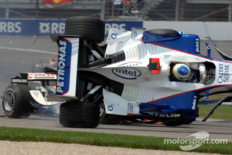 Accident au premier virage : Nick Heidfeld ne roule plus