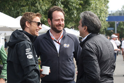 Jenson Button, McLaren et Matteo Bonciani, FIA Media, Pasquale Lattuneddu, FOM