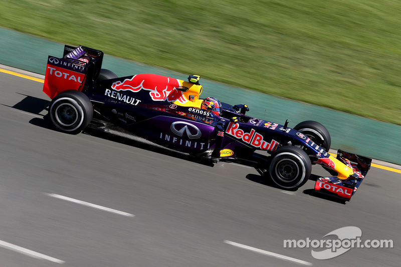 2015 год, раскраска Red Bull RB11