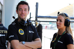 Jolyon Palmer, Lotus F1 Team pilote de réserve avec Carmen Jorda, Lotus F1 Team pilote de développement