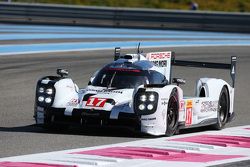 #17 Porsche Team Porsche 919 Hybrid: Timo Bernhard, Mark Webber, Brendon Hartley