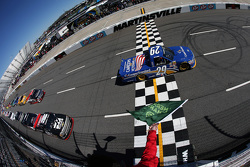 Start: Joey Logano, Brad Keselowski Racing Ford leads