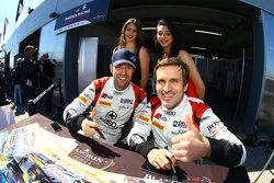 Niki Mayr-Melnhof, Markus Winkelhock en la sesión de autógrafos