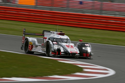 Audi R18 e-tron quattro: Марсель Фэсслер, Бенуа Трелуйе, Андре Лоттерер