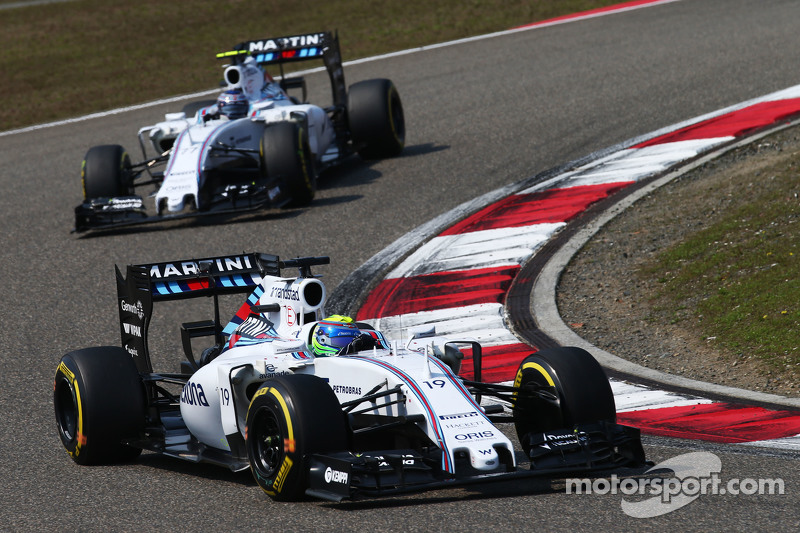 Felipe Massa, Williams FW37 devant son équipier Valtteri Bottas, Williams FW37