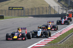 Даниил Квят, Red Bull Racing RB11