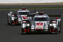#7 Audi Sport Team Joest R18 e-tron quattro : Marcel Fassler, Andre Lotterer, Benoit Tréluyer et la #8 Audi Sport Team Joest R18 e-tron quattro : Lucas di Grassi, Loic Duval, Oliver Jarvis