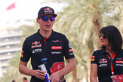 Max Verstappen, Scuderia Toro Rosso avec Fabiana Valenti, attachée de presse Scuderia Toro Rosso