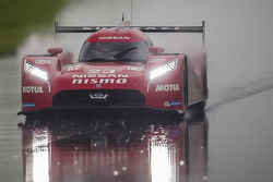 #23 Nissan Motorsports Nissan GT-R Nismo