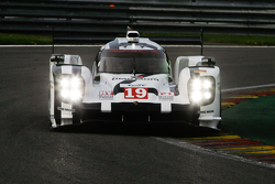 #19 Porsche Team Porsche 919 Hybrid Hybrid: Nico Hulkenberg, Earl Bamber, Nick Tandy