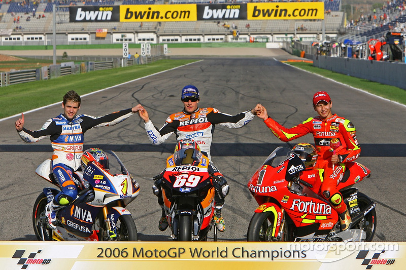 2006 MotoGP World Champions photoshoot: 125 champion Alvaro Bautista, MotoGP champion Nicky Hayden, 250 champion Jorge Lorenzo
