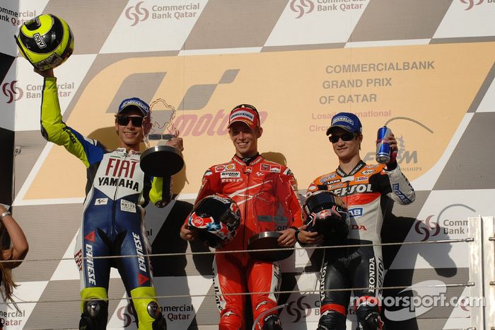 Podio: 1º Casey Stoner, 2º Valentino Rossi, 3º Dani Pedrosa