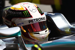 Льюис Хэмилтон, Mercedes AMG F1 W06