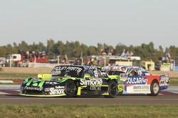 Mauro Giallombardo, Maquin Parts Racing Ford and Matias Rodriguez, UR Racing Dodge