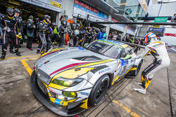 Pitstop voor #26 Marc VDS Racing BMW Z4 GT3: Augusto Farfus, Jörg Müller, Nicky Catsburg, Dirk Adorf