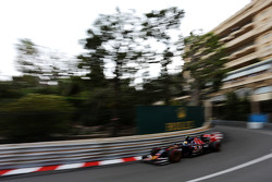 Carlos Sainz Jr., Scuderia Toro Rosso STR10