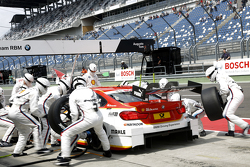 Arrêt aux stands pour Augusto Farfus, BMW Team RBM BMW M34 DTM