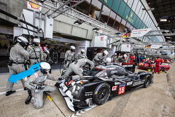 保时捷车队18号保时捷919 Hybrid赛车:罗曼·杜马斯、尼尔·雅尼、马克·里布