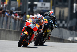 Dani Pedrosa, Repsol Honda Team, et Bradley Smith, Tech 3 Yamaha