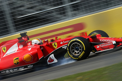 Sebastian Vettel, Ferrari SF15-T, bloque ses roues au freinage