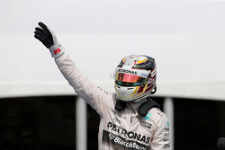Podio: Primer lugar, Lewis Hamilton, Mercedes AMG F1