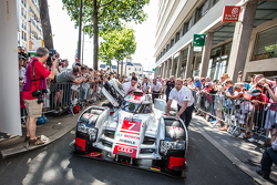 #7 Audi Sport Team Joest Audi R18 e-tron quattro