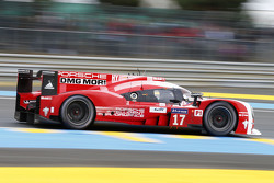 #17 Porsche Team Porsche 919 Hybrid: Timo Bernhard, Mark Webber, Brendon Hartley