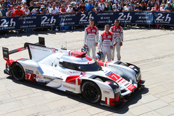 #7 Audi Sport Team Joest Audi R18 e-tron quattro: Marcel Fässler, Andre Lotterer, Benoit Tréluyer