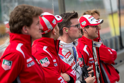 Nissan Motorsports: Alex Buncombe regarde le début des essais mercredi