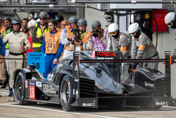 保时捷车队18号保时捷919 Hybrid赛车:罗曼·杜马斯、尼尔·雅尼、马克·里布